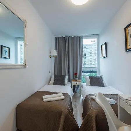 Δωμάτια σε οικογενειακή κατοικία V Ajax